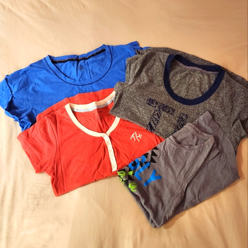 Lot of 3 Tommy Hilfiger Tees, and a Tank Top!